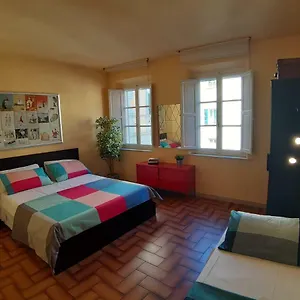 Francesca House Apartment